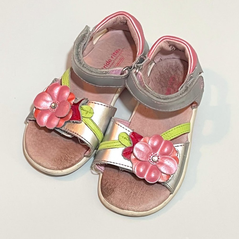 Stride Rite Dixon little girls leather sandals. Size 8